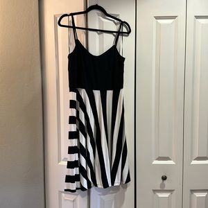Trina Turk - black/white midi dress